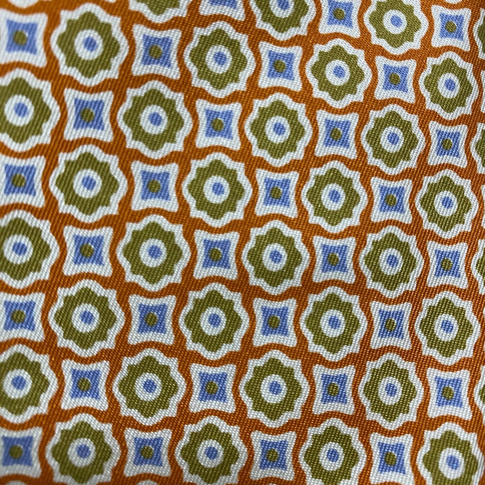 Burberrys of‎ London, Vintage, Mens Tie, 3.5" Wide, 100% Silk